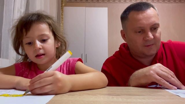 Раскрашиваю с папой «РАПУНЦЕЛЬ» смотреть онлайн