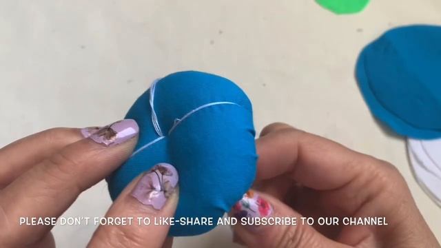 How To Make Your Own Sewing Needle/Pin Cushion At Home - The Twins Day Easy Hand Sew Tutorial смотреть онлайн