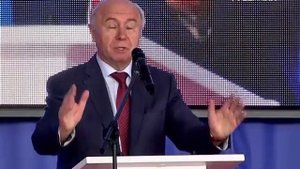Н. И. Меркушкин наградил лучших работников отрасли физической культуры и спорта