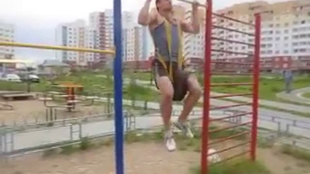 Подтягивания с весом 50 кг!!! смотреть онлайн
