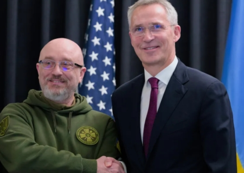 Украинские власти должны следить за словами