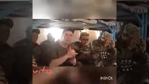 Парень поет и читает рэп в армии!Под гитару, битбокс