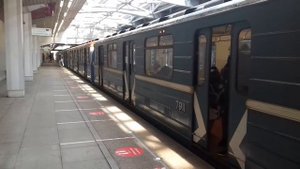 81-717.5М/81-717/714 "Брендированный Номерной" на станции "Технопарк".