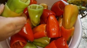 Как правильно заморозить перец ??