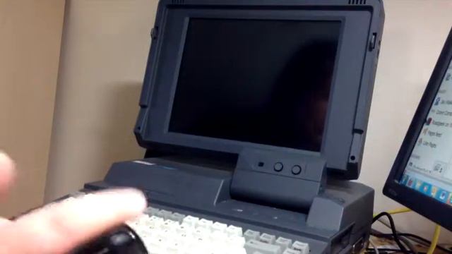 Unboxing the Amstrad ALT-386 смотреть онлайн