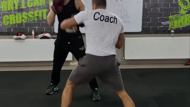 Бокс?Работа на лапах с тренером ??? смотреть онлайн