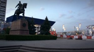 Кишинев 2017, Бульвар Негруцци, гостиница "Космос", ЖД вокзал.