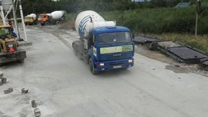 Доставка бетона миксерами
