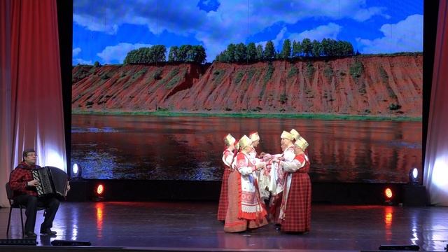 "ВСЁ НА ГОРЕНКЕ", [хоровод], исп.  народный фольклорный ансамбль "ЦЕРЕМОНОЧКА", г. Архангельск