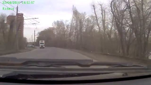 Дороги Челябинска. Улица Пети Калмыкова, или ремонт, который сплыл. смотреть онлайн