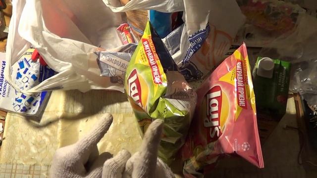 Трачу последние деньги на карантине. Акции в АТБ. Сапоги жены из змеиной кожи смотреть онлайн