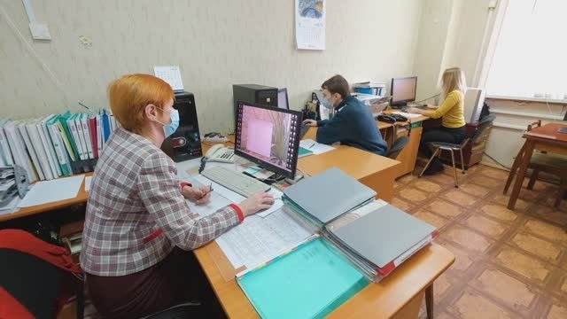 Доступная среда_Субсидии работодателям при трудоустройстве инвалидов и их наставников.mp4