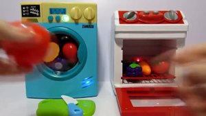 Детская игрушечная стиральная машина и детская электроплита Играем с овощами и фруктами на липучках