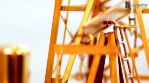 Настольная модель нефтяной буровой вышки