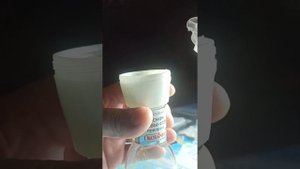 Как насыпать перец в одноразовую мельницу.