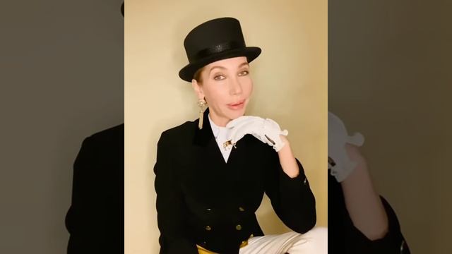 Миниатюры о моде и стиле. Шляпа- цилиндр смотреть онлайн