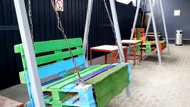 #beautiful что можно сделать из поддонов: скамейка, качели