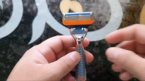 Gillette Fusion Power reviews | 6 blades razor | Gillette Fusion power vs Mach 3 Turbo | good or ba