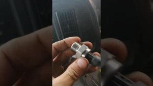 Миханически датчик давления (манометр) как крепить на панель Howo, Хово