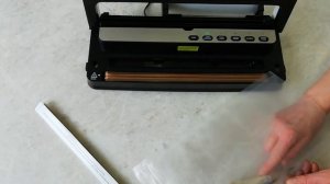 Вакуумный упаковщик BBK BVS801