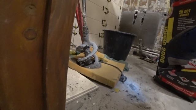 Плитка без геометрии!Болгарка без пыли!Ванна для бабушки!Реноватор Декстер!Матрикс и 10мм гранита! смотреть онлайн