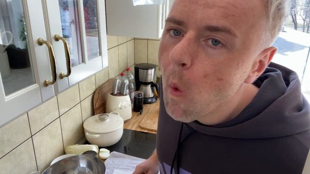 Готовим вкуснейшие голубцы. Мой секретный ингредиент. Новости, что происходит с беженцами в Латвии смотреть онлайн