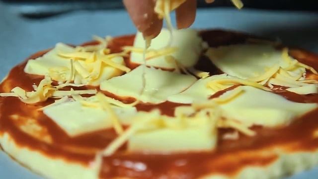 САМОЕ ЛУЧШЕЕ ТЕСТО ДЛЯ ПИЦЦЫ! смотреть онлайн