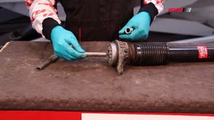 BMW 5 Series Touring F11 - REAR - Задние амортизаторы KYB установка