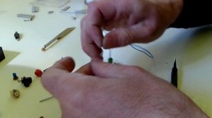 Как сделать двухполярную светодиодную контрольку