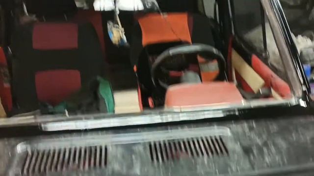 Замена (РЕМ ВСТАВКИ РАМКИ ВЕТРОВОГО ОКНА) на ваз 2101/07 и установка лобового стекла !