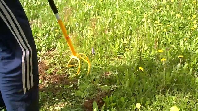 Садовый инструмент ТОРНАДО в действии смотреть онлайн