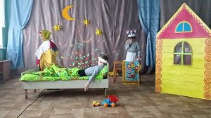 Сказка о глупом мышонке. Инсценировка детей БДОУ "Чекрушанский детский сад"