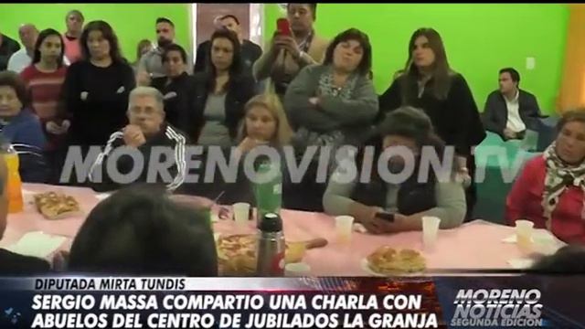 Sergio Massa compartió una charla con abuelos del centro de jubilados La Granja смотреть онлайн