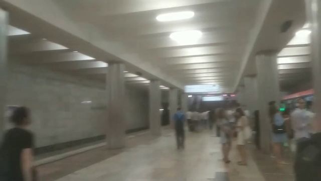 Из Деревни в Москву, Приехал искать себя! смотреть онлайн