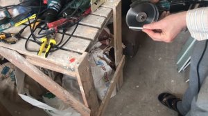 Как установить фиксатор на дверь под ручку своими руками