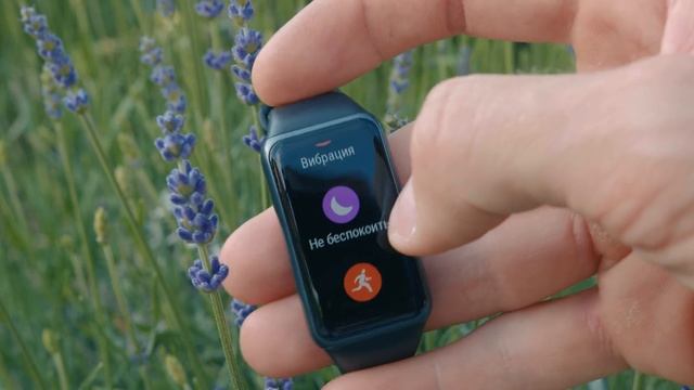Xiaomi MiBand 6 против Huawei Band 6. Что лучше для спорта? смотреть онлайн