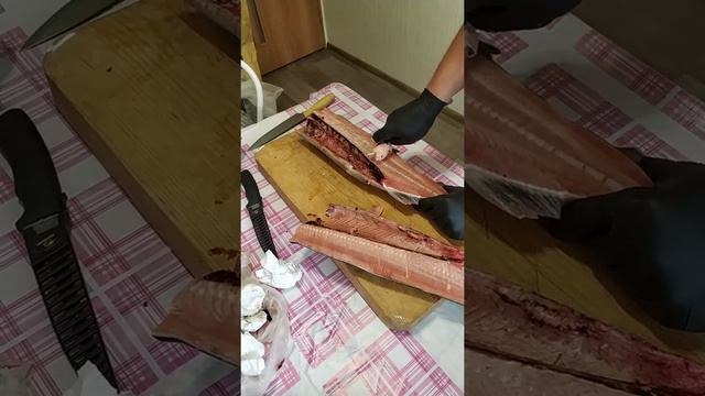 Как разделать красную рыбу . 3 совета новичку