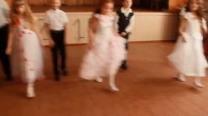 Новогодний танец 4-А класса