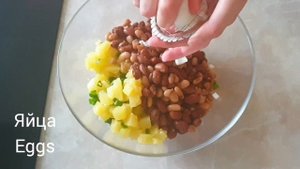 Вкусный салат с курицей, фасолью и ананасом / Chicken, Bean and Pineapple Salad