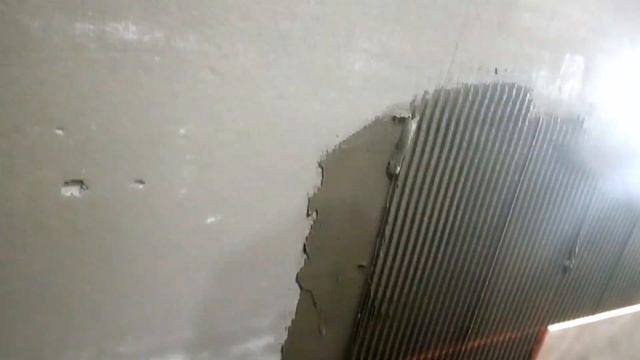 Плитка в ванной , своими руками (Часть 1, как клеить и резать) смотреть онлайн