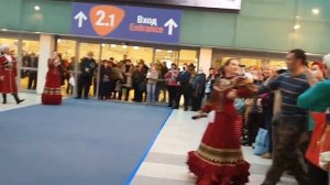 Московский казачий хор "А я чернява, гарна, кучерява..."