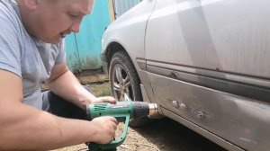 Вмятину самому. Термоклеем.Toyota Carina