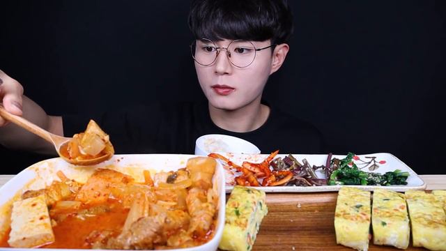 돼지 김치찌개 계란말이 집밥 먹방ASMR MUKBANG KOREAN HOME MADE FOOD & PORK KIMCHI STEW 韓国家庭料理 キムチチゲ eating sounds