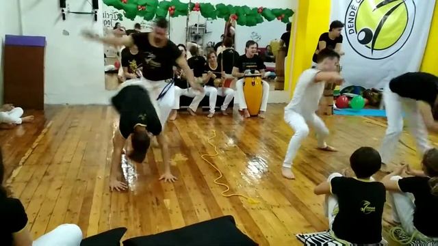 КАПОЭЙРА | ХАРЬКОВ | DENDÊ CAPOEIRA смотреть онлайн