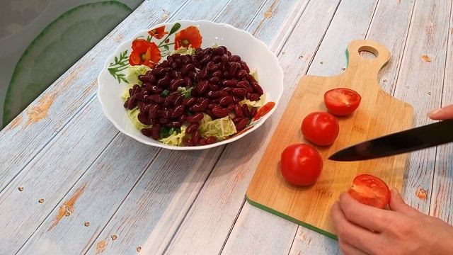 Салат БЕЗ МАЙОНЕЗА с тунцом, овощами и фасолью/Скорее готовьте/На каждый день и праздник/Рецепт.