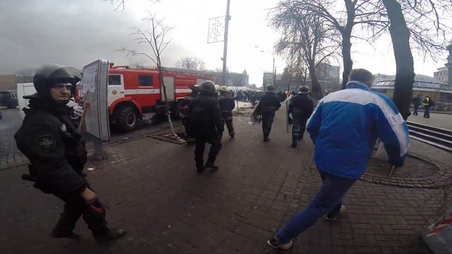 КИЕВ.МАЙДАН.ФЕВРАЛЬ 2014.СЕВАСТОПОЛЬСКИЙ "БЕРКУТ". смотреть онлайн