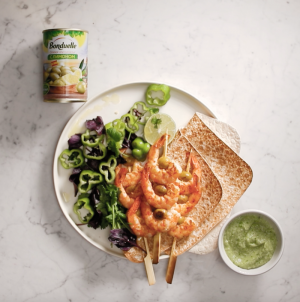 BONDUELLE  ШАШЛЫК ИЗ КРЕВЕТОК, С ОЛИВКАМИ, ЛИМОНОМ И СОУСОМ ГУАКОМОЛЕ в SLAVA POZDNYAKOV STUDIO