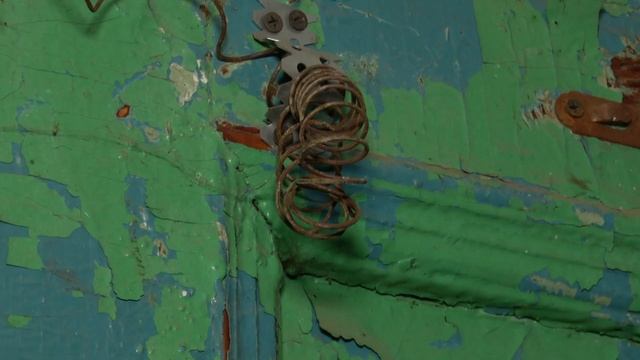 Облупившаяся краска, сырость и неприятный запах: жители дома в Альметьевске требуют ремонта смотреть онлайн