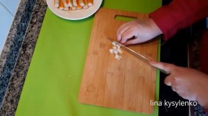 Что получится, если пожарить крабовые палочки? Рецепт вкусного салата. КРАБОВЫЙ САЛАТ.