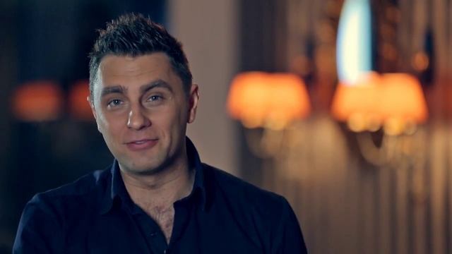 Свадебные советы. Когда дарить цветы и подарки? смотреть онлайн